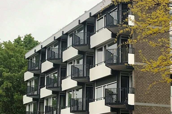 207 Woningen Grindweg te Rotterdam